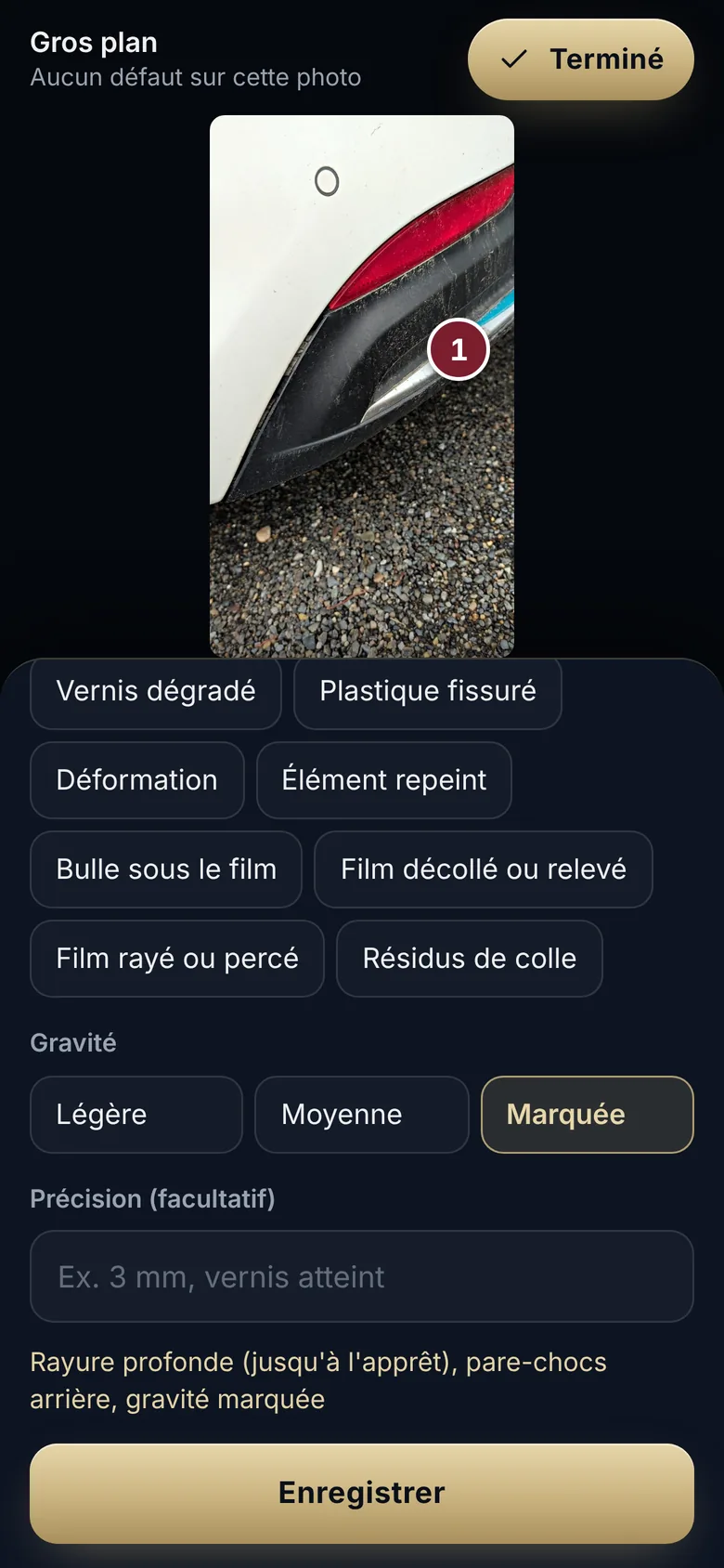 Gros plan d'un défaut à la réception : les types de défauts, dont ceux propres aux films